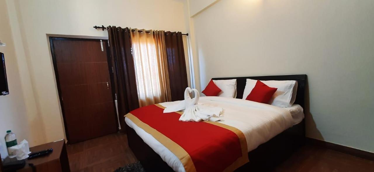 Amravati Resort Solan Zewnętrze zdjęcie