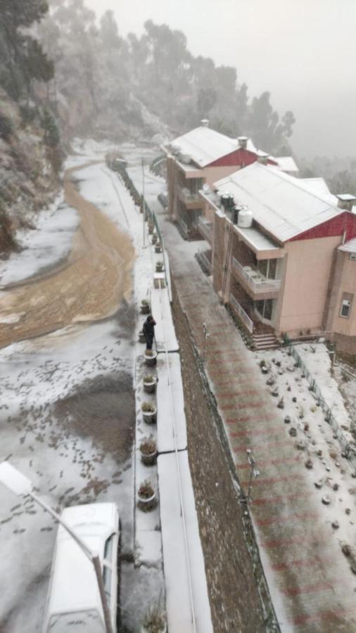 Amravati Resort Solan Zewnętrze zdjęcie